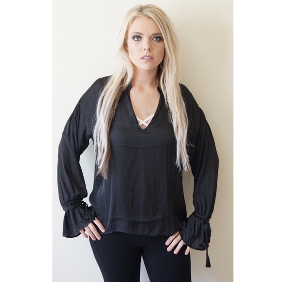 Satin Bell Sleeve Henley - Picture 5 of 7